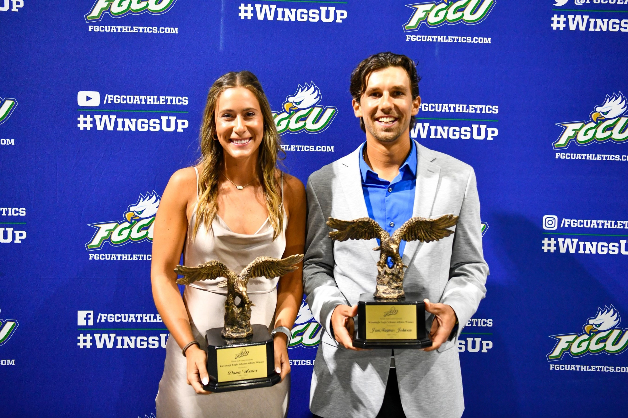 scholarly eagle publishing logo