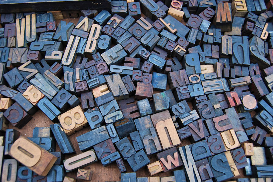 Serif typography money logo